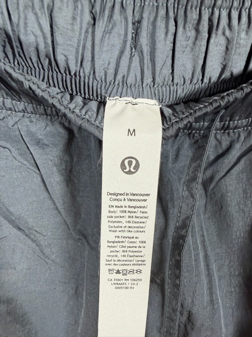 Lululemon Nylon Cargo Mini Skirt - NWOT Size M - Picture 3 of 6